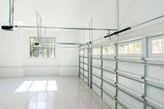 Ingstrup-Construction_Overhead-Garage-Doors-320x213-1